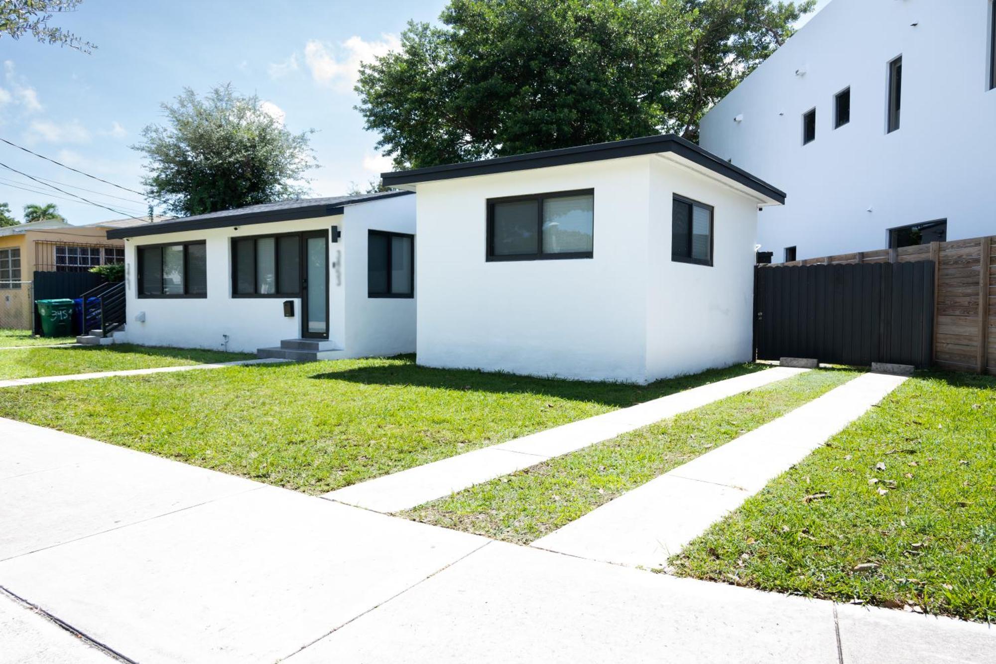 Roads - Ideal In - King - Bed Parking - Near Airport, Brickell, Coconut Grove, Little Havana, Wynwood & Calle 8 Apartamento Miami